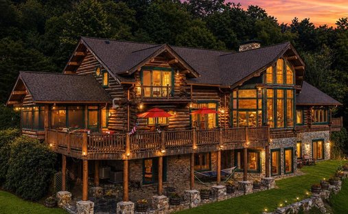 House in Leicester, North Carolina, United States 1