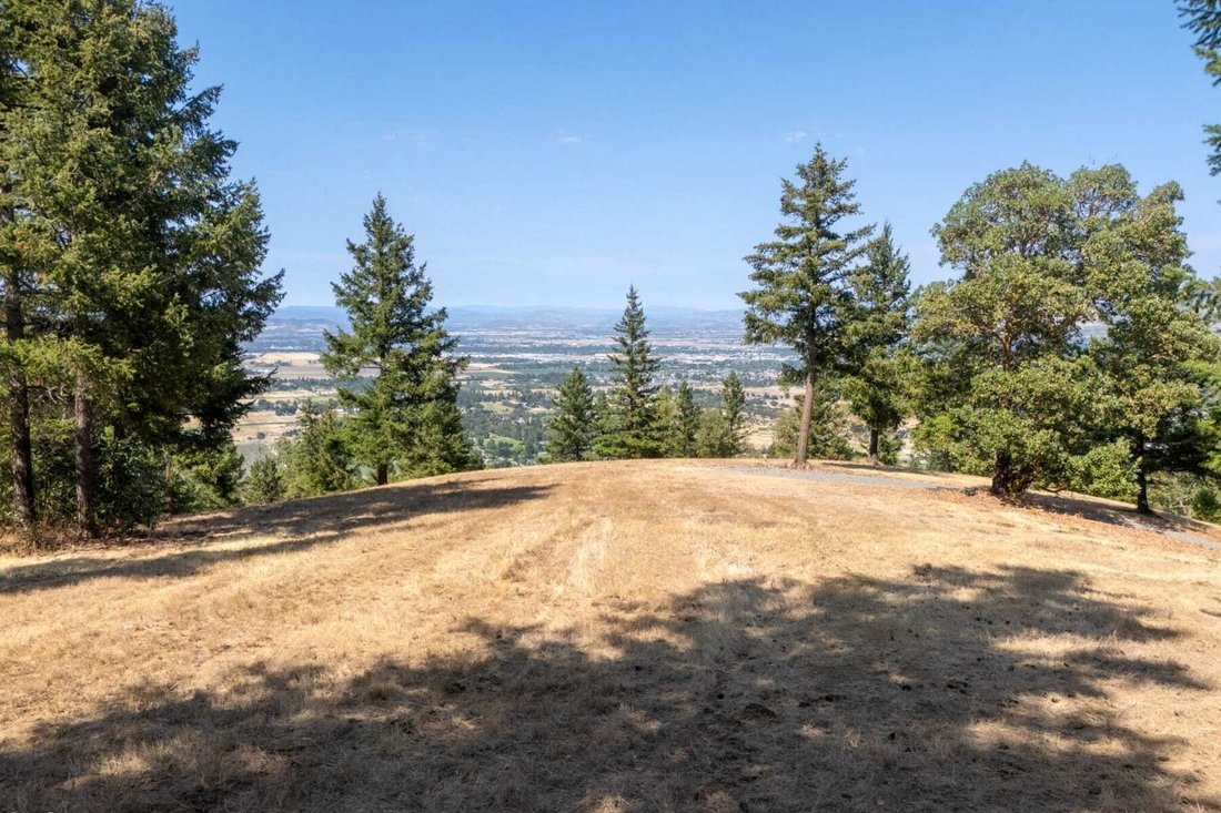 Land in Medford, Oregon, United States 3 - 18754012
