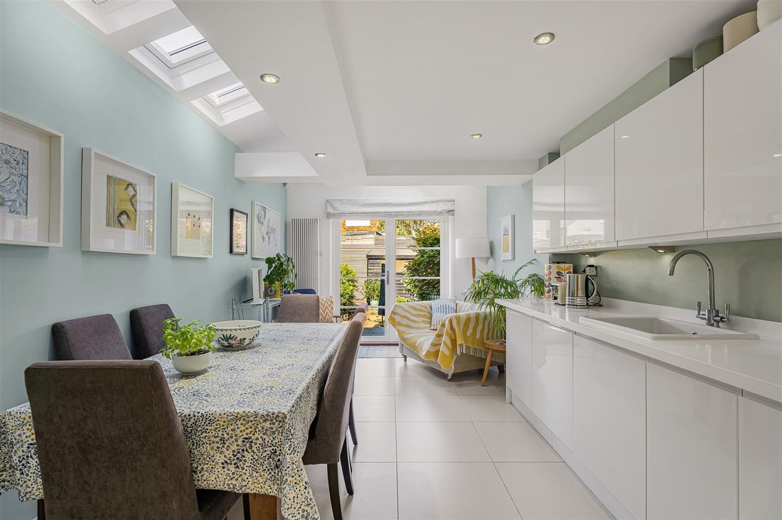 Casa a Kingston Upon Thames, Borough Reale di Kingston upon Thames, Inghilterra 4 - 18750777