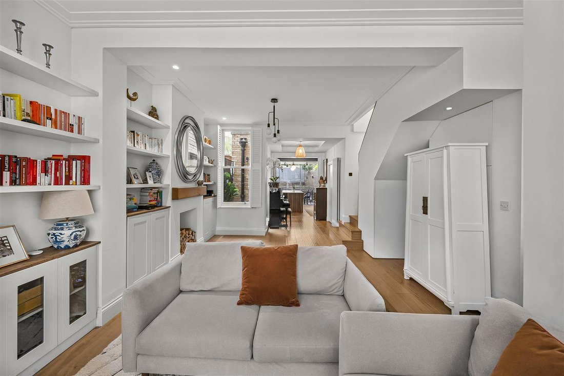 House in West Hampstead, Camden, England 2 - 18761096