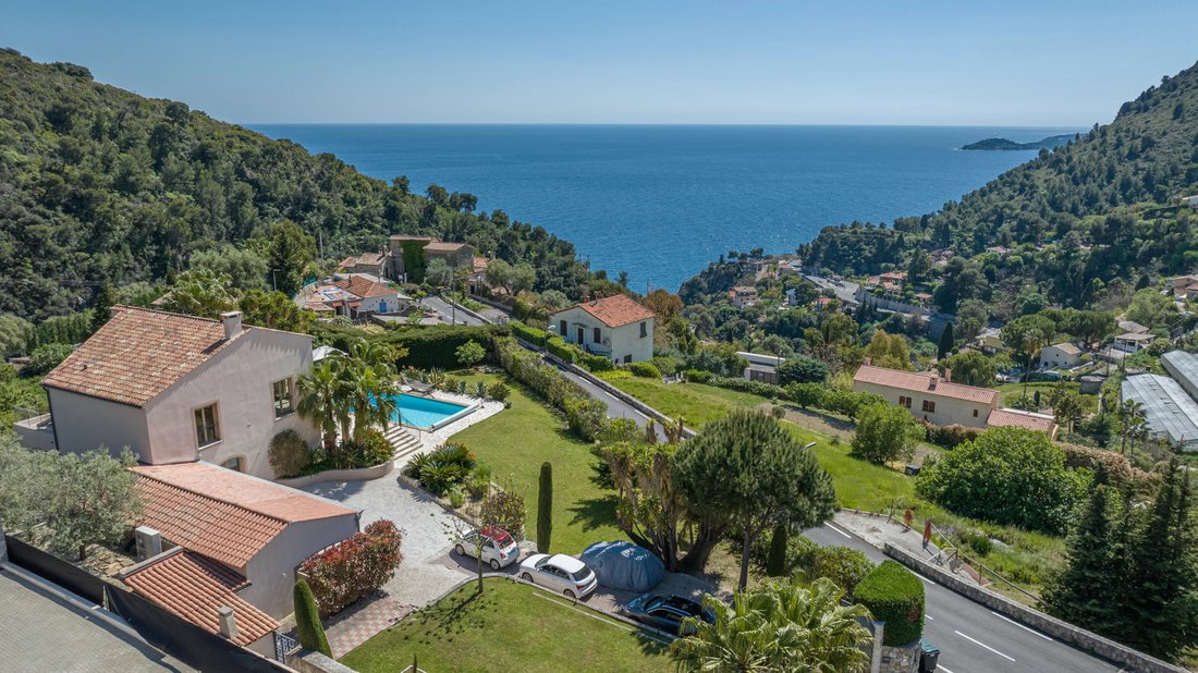 Villa in Èze, Provence-Alpes-Côte d'Azur, Frankreich 2 - 18749738