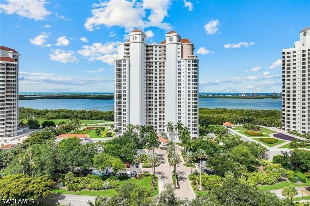 Condo in Bonita Springs, Florida, United States 1 - 18751070