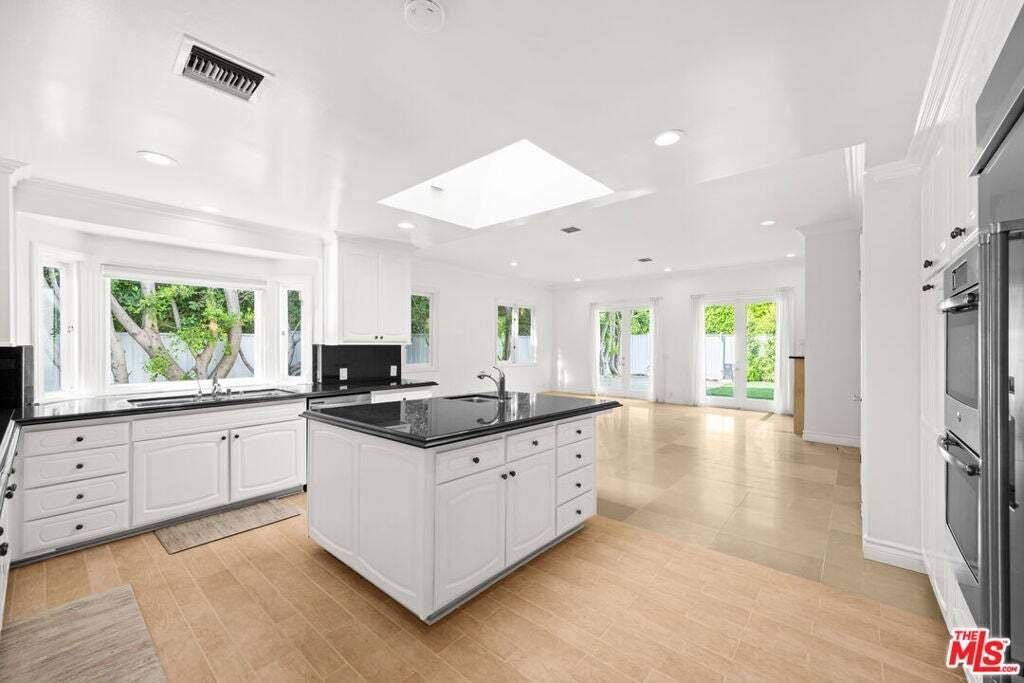 Maison à Beverly Hills, Californie, États-Unis 1 - 18754252