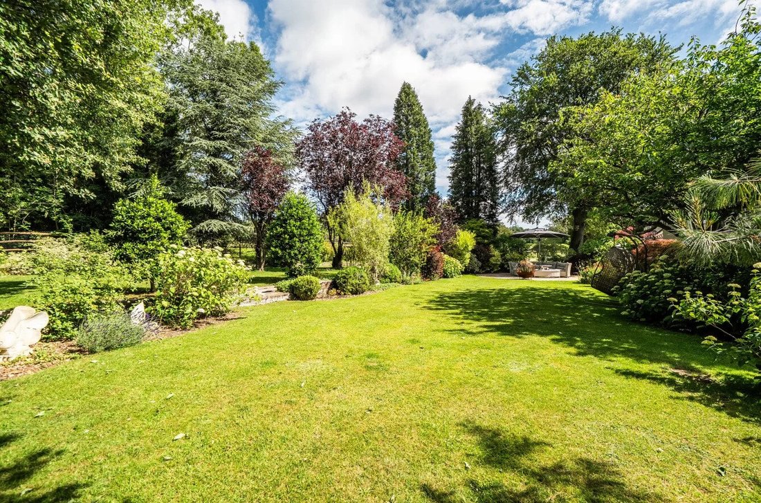 House in United Kingdom 2 - 18760989