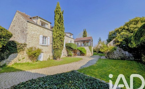 House in Fontenay-Saint-Pere, Ile-de-France, France 1