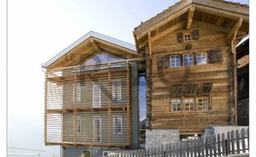 Maison à Saint-Martin, Valais, Suisse 1