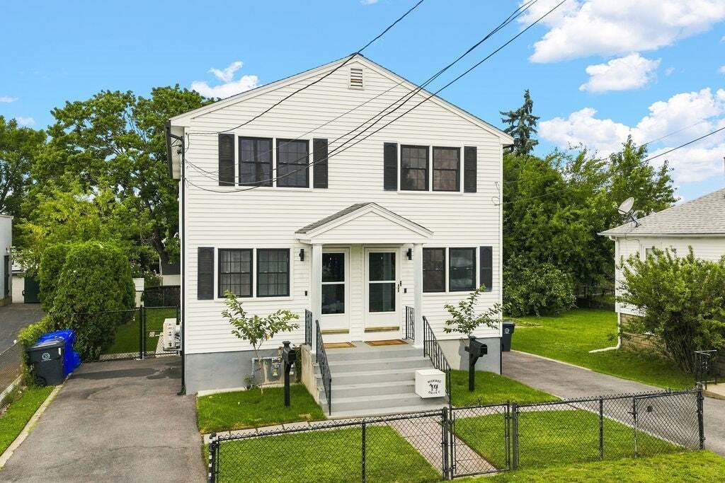Andere in East Providence, Rhode Island, Vereinigte Staaten 1 - 18760880
