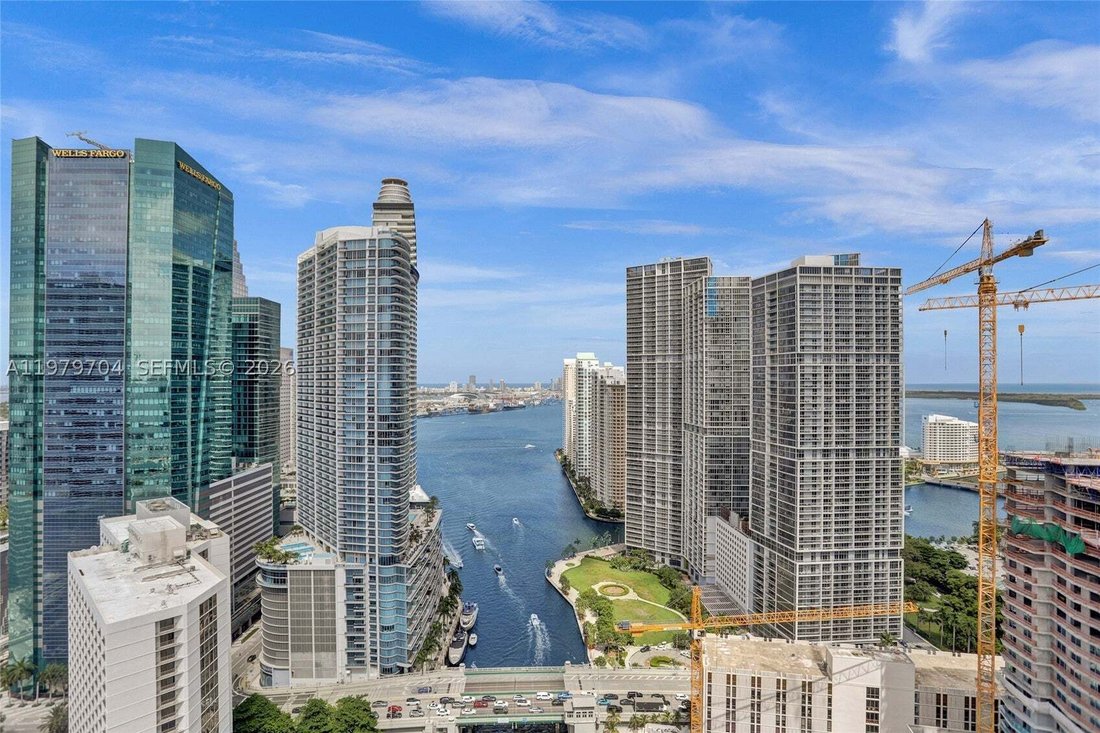 Condo in Miami, Florida, United States 2 - 17520242