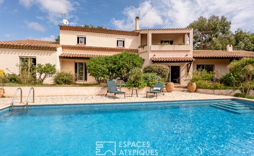 Villa a Ecarts, Narbona, Francia 1