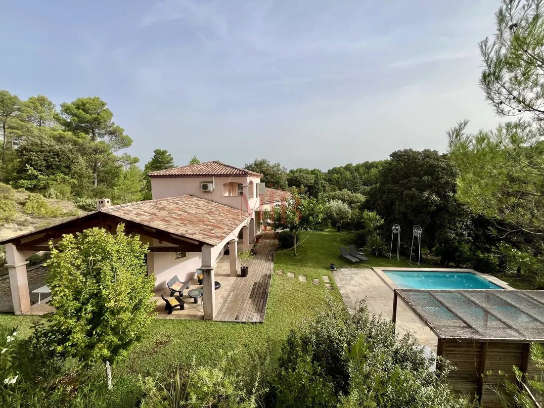 Villa en Peyrolles-en-Provence, Provenza-Alpes-Costa Azul, Francia 1 - 18756139