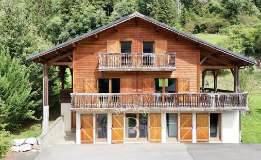 Chalet in Saint-Jean-d'Aulps, Auvergne-Rhône-Alpes, France 1