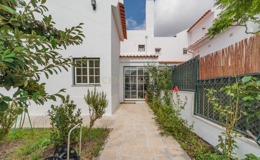 Villa in Carnaxide e Queijas, Lisbon, Portugal 1
