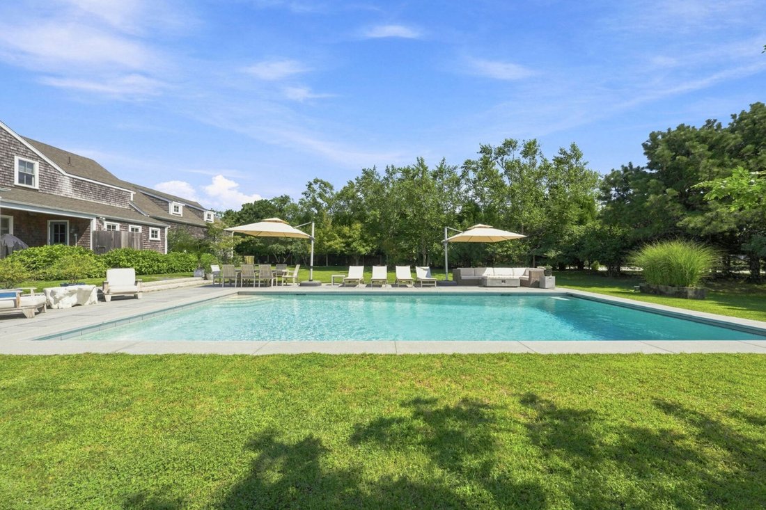 House in Nantucket, Massachusetts, United States 2 - 18606973