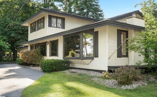 House in Traverse City, Michigan, United States 1