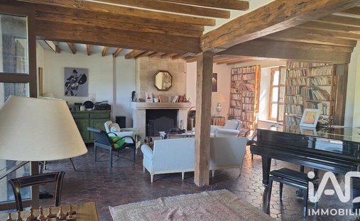 Maison à Fontaine-les-Ribouts, Centre-Val de Loire, France 1
