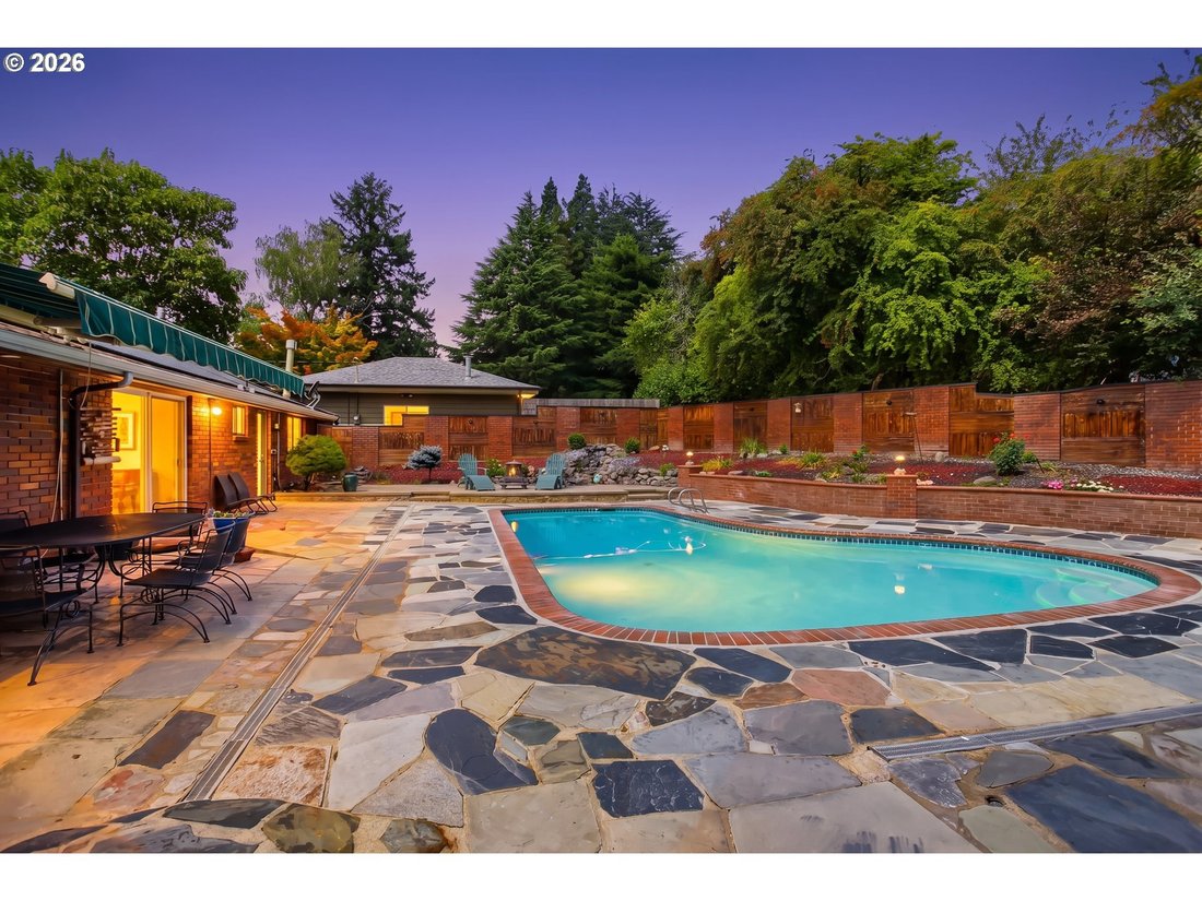 House in Portland, Oregon, United States 2 - 18666065