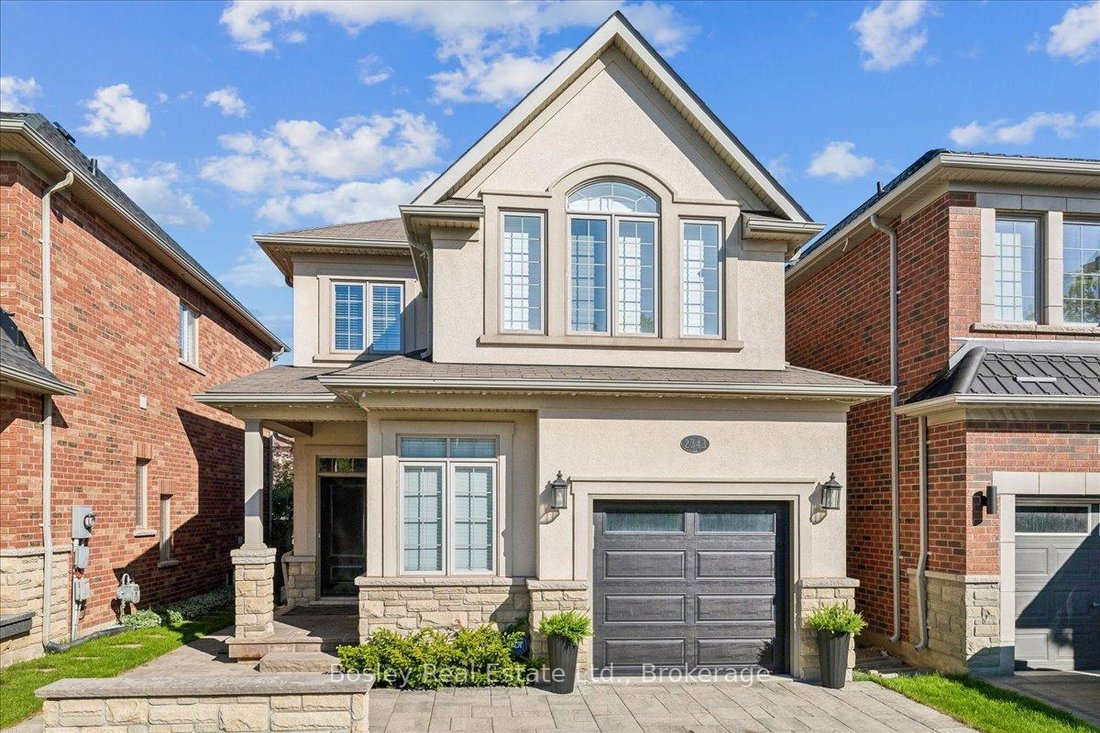 House in Oakville, Ontario, Canada 1 - 18753717