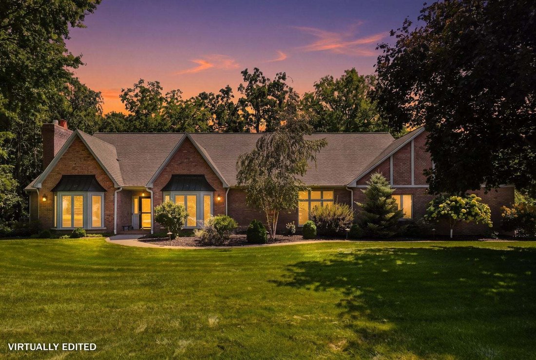 House in Moline, Illinois, United States 2 - 18749205