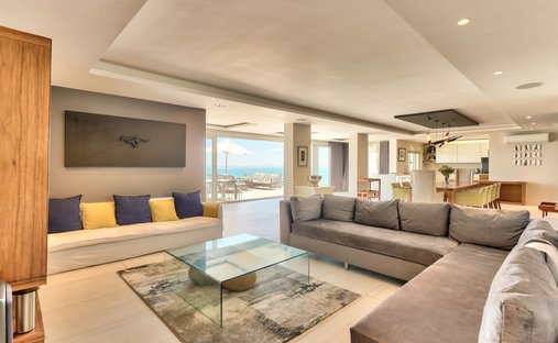 Apartment in Bantry Bay, Atlantic Seaboard, Cape Town 1