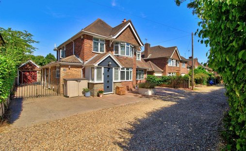 House in Cantley, Wokingham, England 1