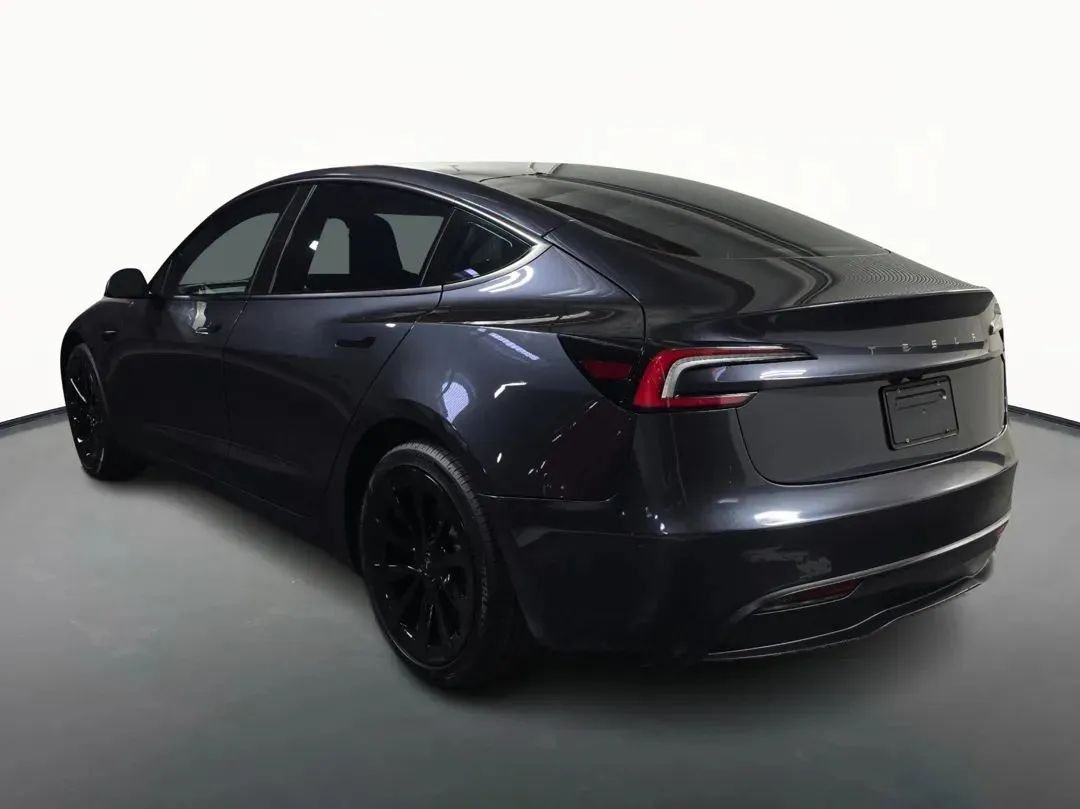Sedan in Laguna Hills, CA, United States 3 - 18755348