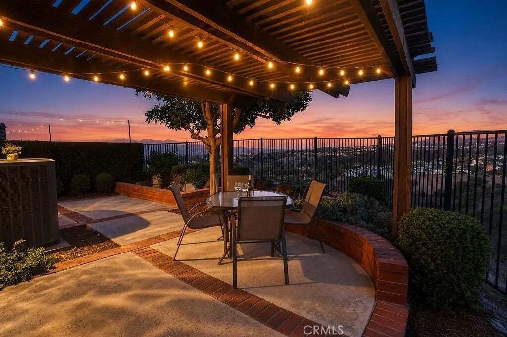 Condominio en Orange, California, Estados Unidos 3 - 18751656
