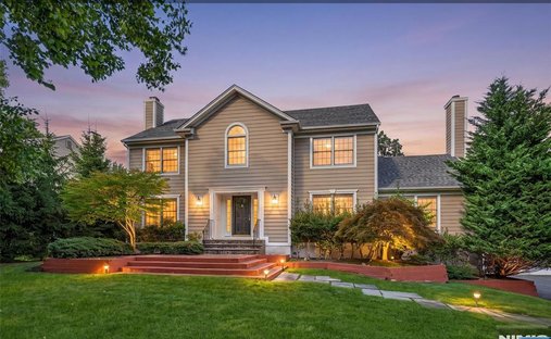 House in Wyckoff, New Jersey, United States 1