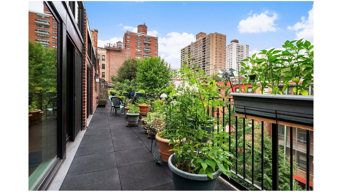 Co Op in New York, New York, United States 4 - 18752431
