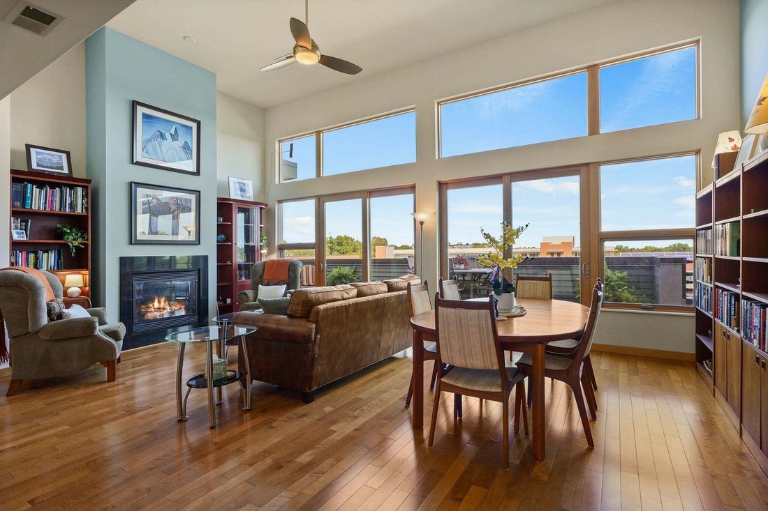 Condo in Fitchburg, Wisconsin, United States 1 - 18754196