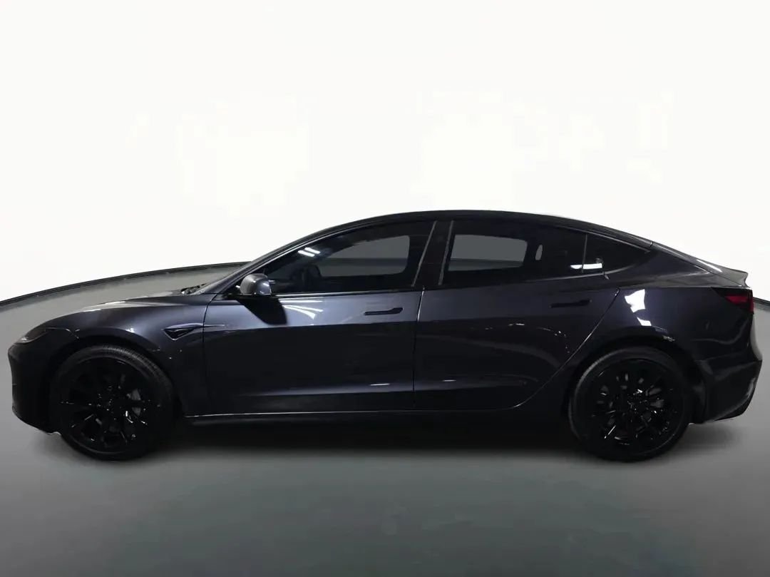 Sedan in Laguna Hills, CA, United States 2 - 18755348