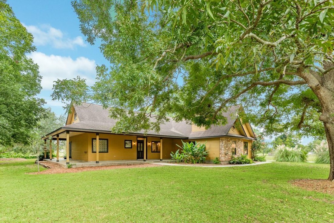 Casa en Angleton, Texas, Estados Unidos 2 - 18752172