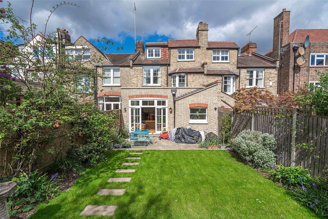 House in Colney Hatch, Barnet, England 5 - 18761000