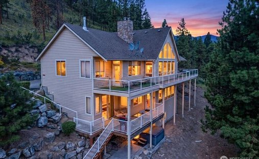 House in Manson, Washington, United States 1