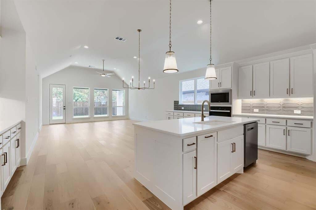 House in Little Elm, Texas, United States 4 - 18155146