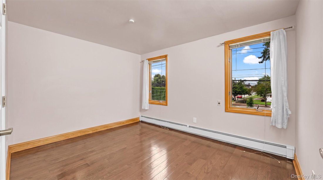 Casa a Hicksville, New York, Stati Uniti 4 - 18751043