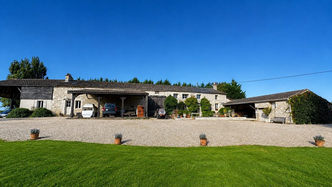 House in Savignac-de-Duras, Nouvelle-Aquitaine, France 1 - 16308706
