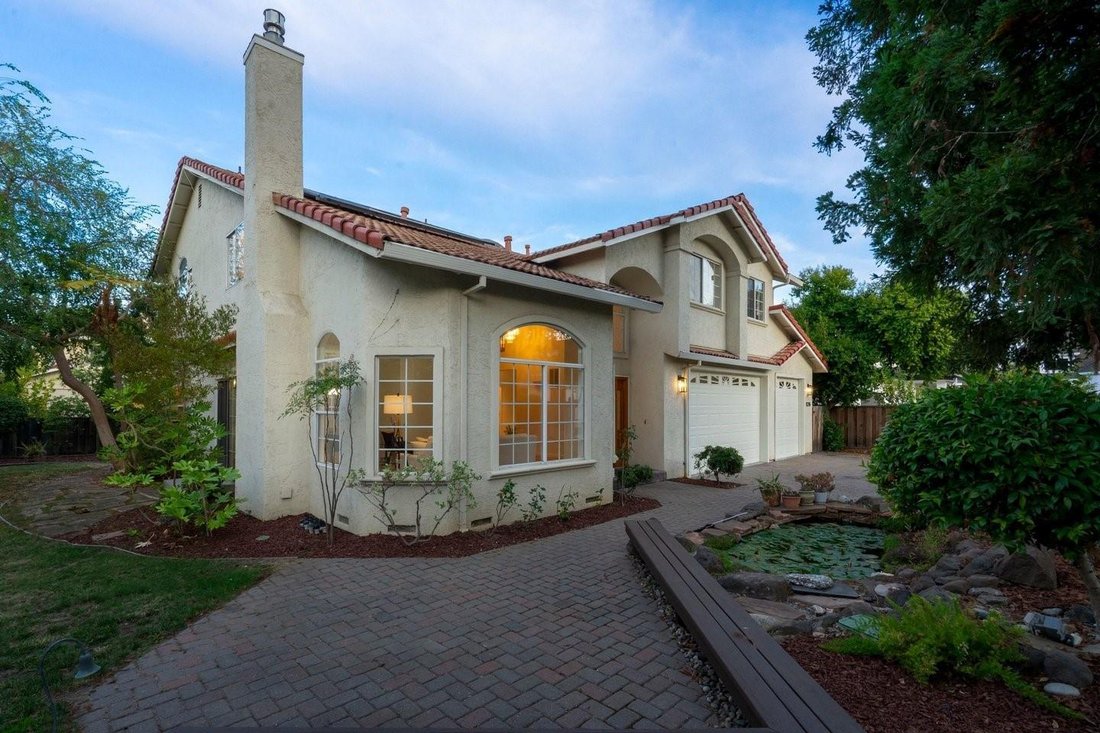 Haus in Cupertino, Kalifornien, Vereinigte Staaten 4 - 18734852