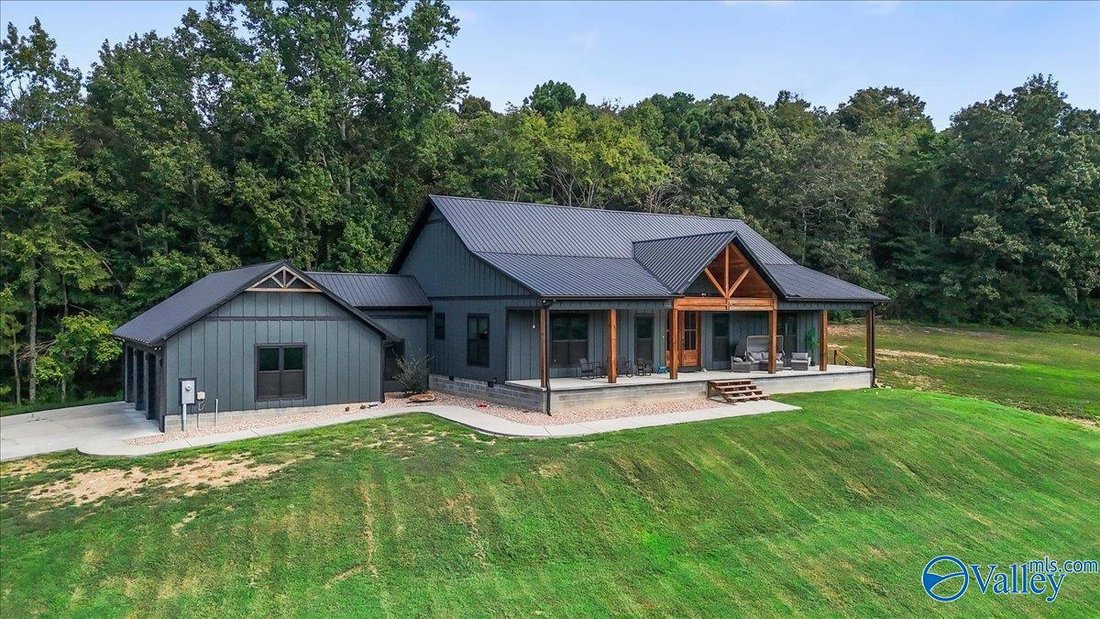 Farm Ranch in Baileyton, Alabama, United States 2 - 18755741