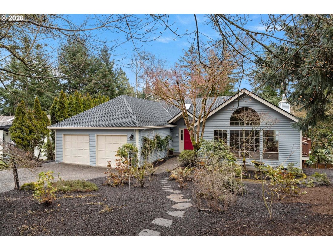 House in Lake Oswego, Oregon, United States 2 - 18753659