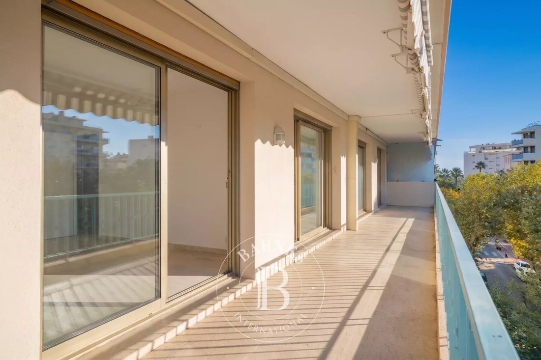 Appartamento a La Californie, Cannes, Francia 1 - 18750069