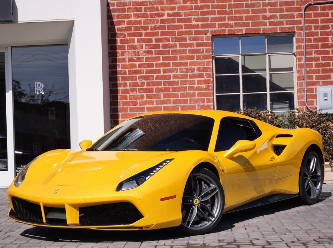 Cabriolet in Beverly Hills, CA, United States 4 - 18755141
