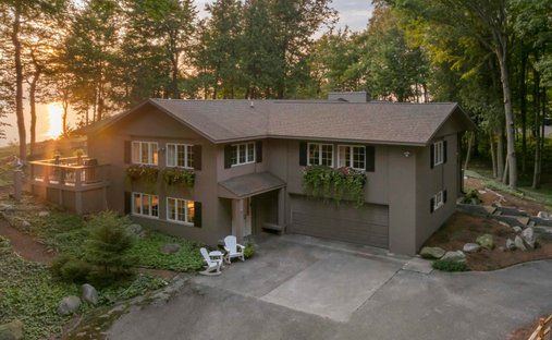 House in Frankfort, Michigan, United States 1