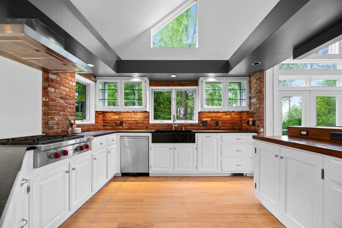 House in Waterbury, Vermont, United States 3 - 18755837