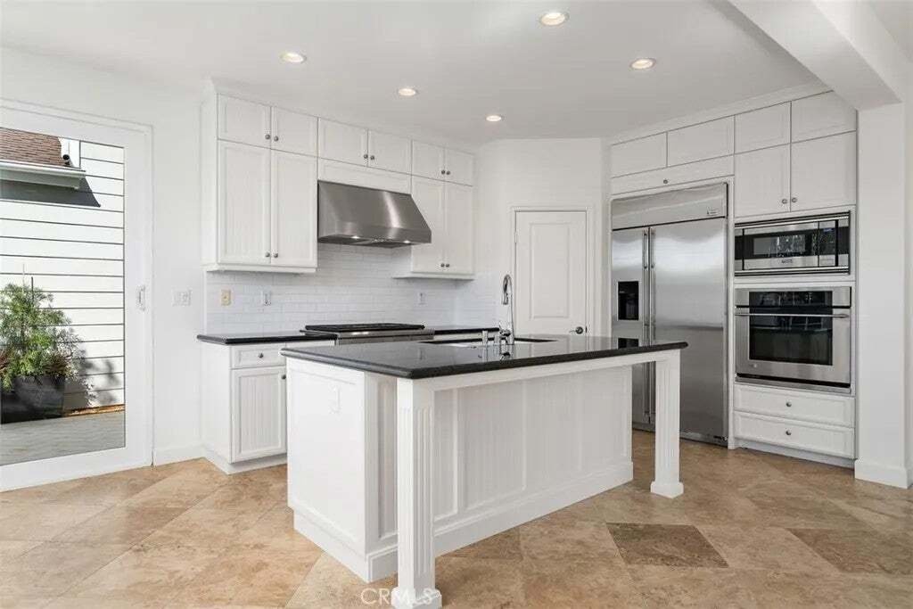 Casa a Costa Mesa, California, Stati Uniti 3 - 18757102