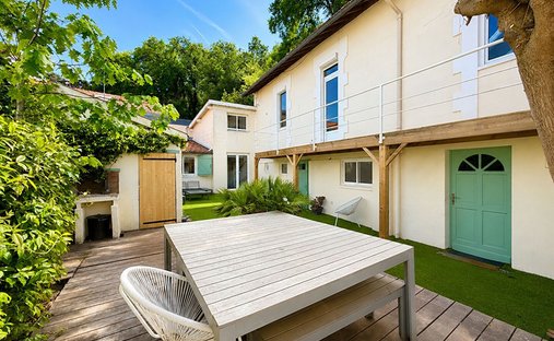 House in Aiguillon, Arcachon, France 1