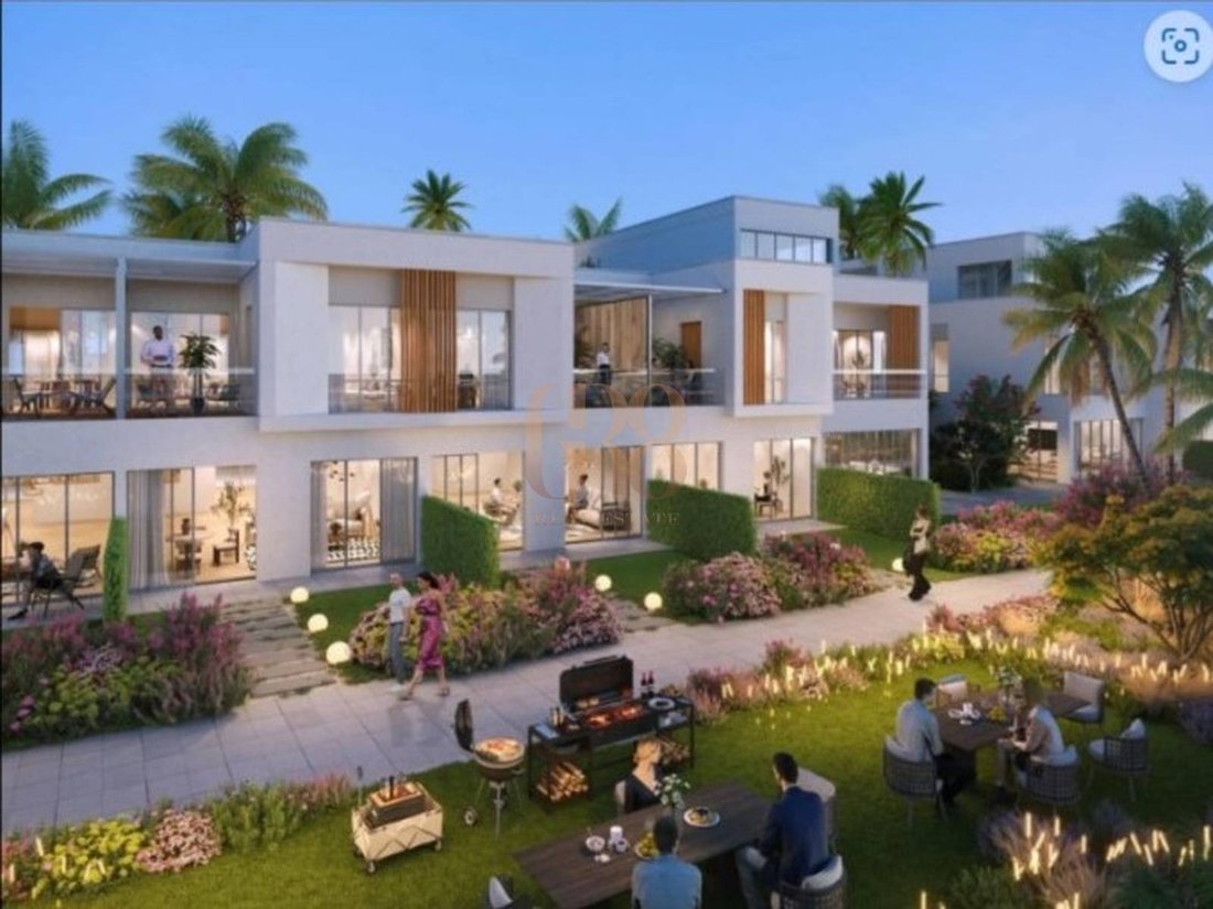 Villa in Dubai, United Arab Emirates 2 - 18674777
