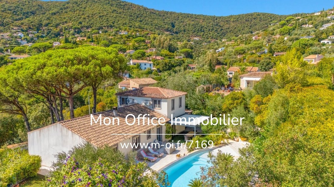 Maison à La Croix-Valmer, Provence-Alpes-Côte d'Azur, France 1 - 18689341