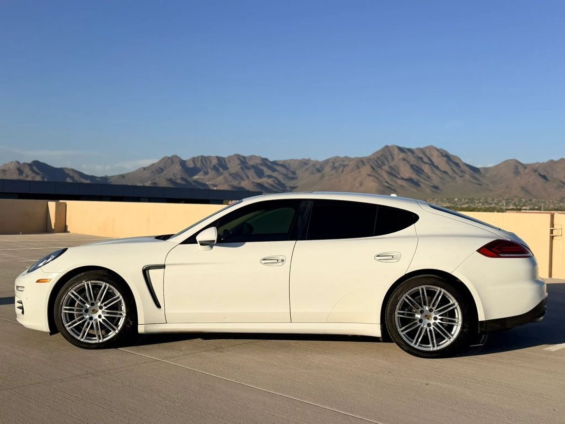 Sedan in Scottsdale, AZ, United States 4 - 18757512