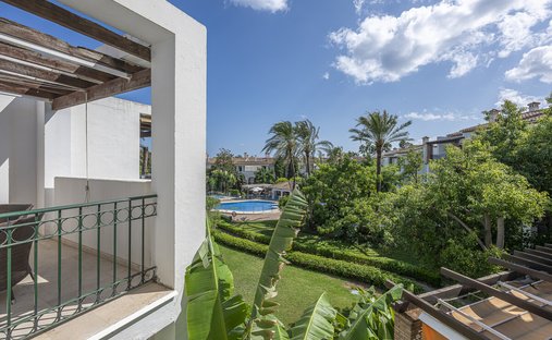 Penthouse in Estepona, Andalusien, Spanien 1
