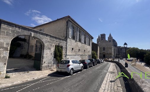 Haus in Saint Ausone-Saint Martin-Saint Gelais, Angoulême, Frankreich 1